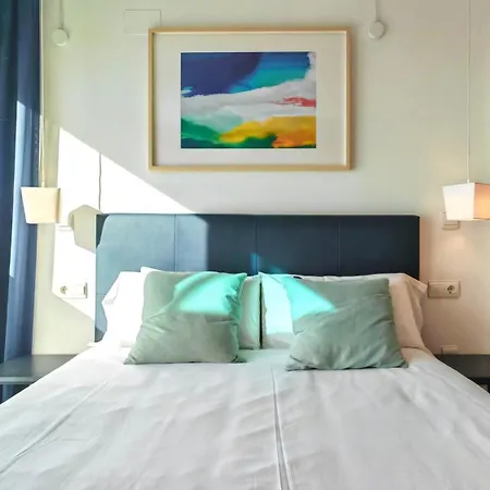 36th Floor - Highrise With Private Terrace & Amazing Sea Views