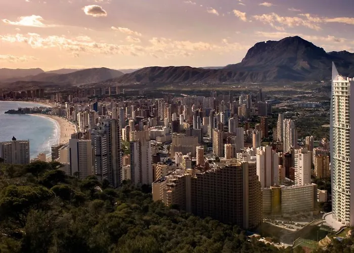 36th Floor - Highrise With Private Terrace & Amazing Sea Views Апартаменты
