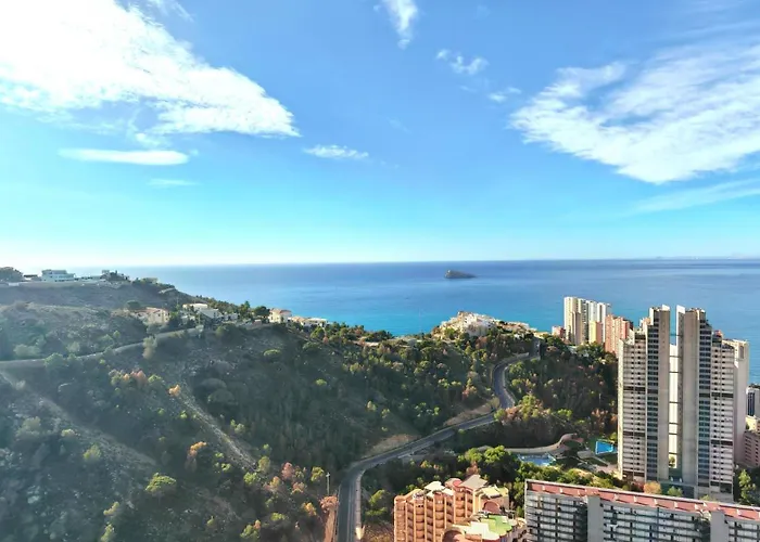 Апартаменты 36th Floor - Highrise With Private Terrace & Amazing Sea Views