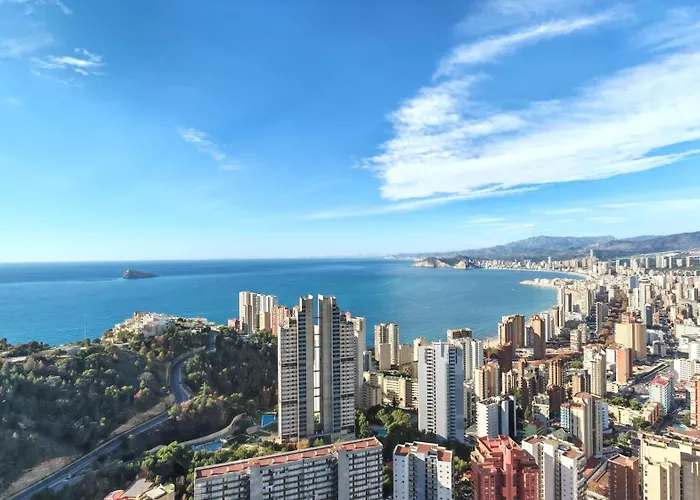 36th Floor - Highrise With Private Terrace & Amazing Sea Views Апартаменты *